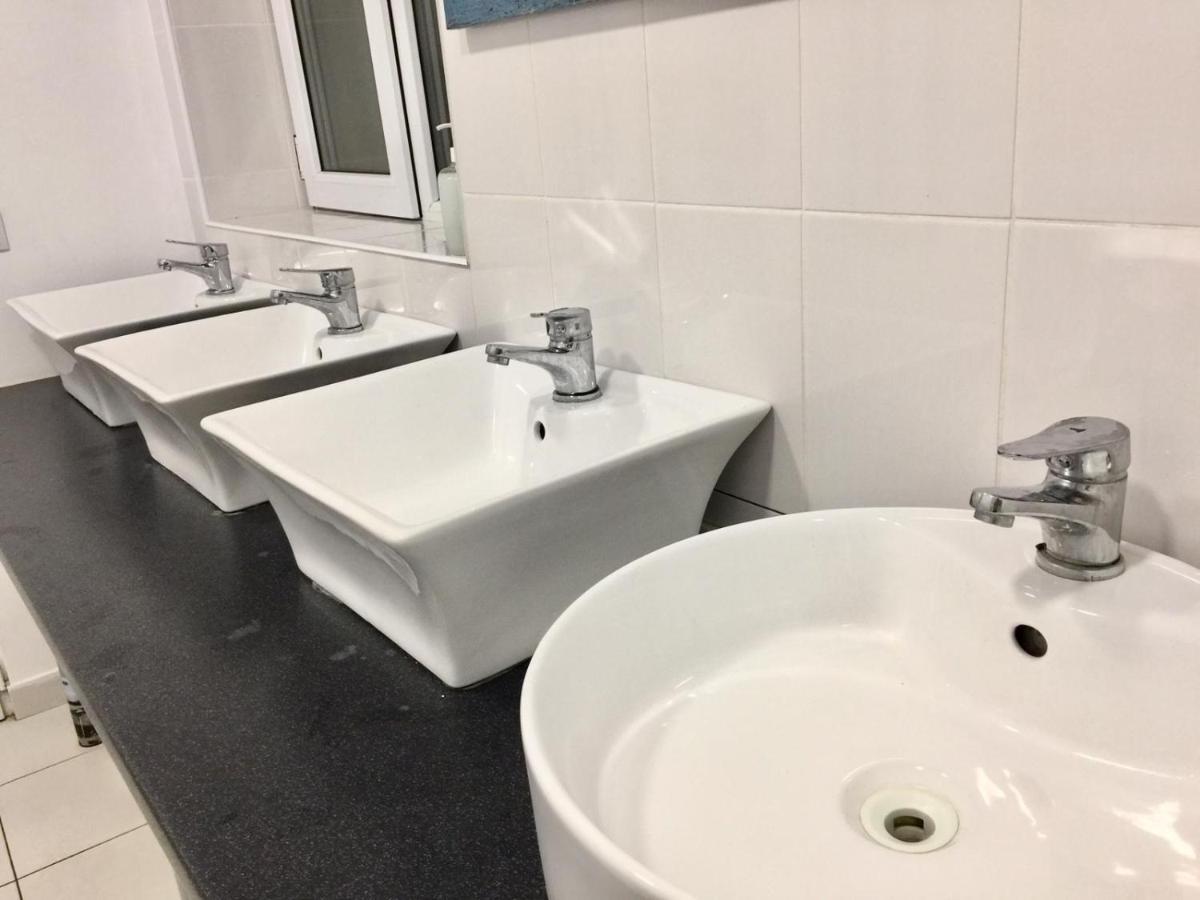Downtown Hostel Брашов Екстериор снимка