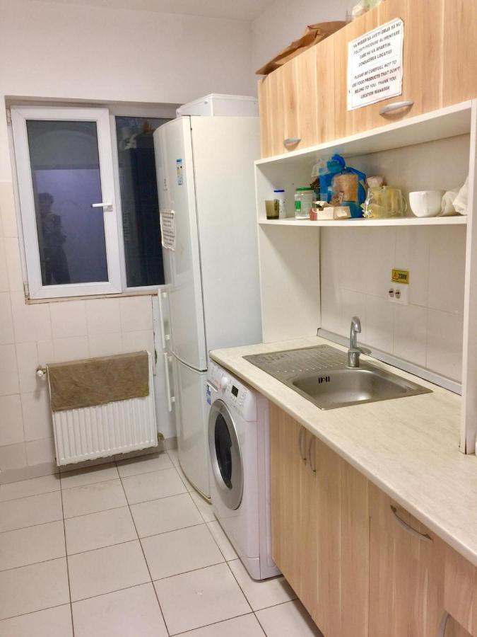 Downtown Hostel Брашов Екстериор снимка