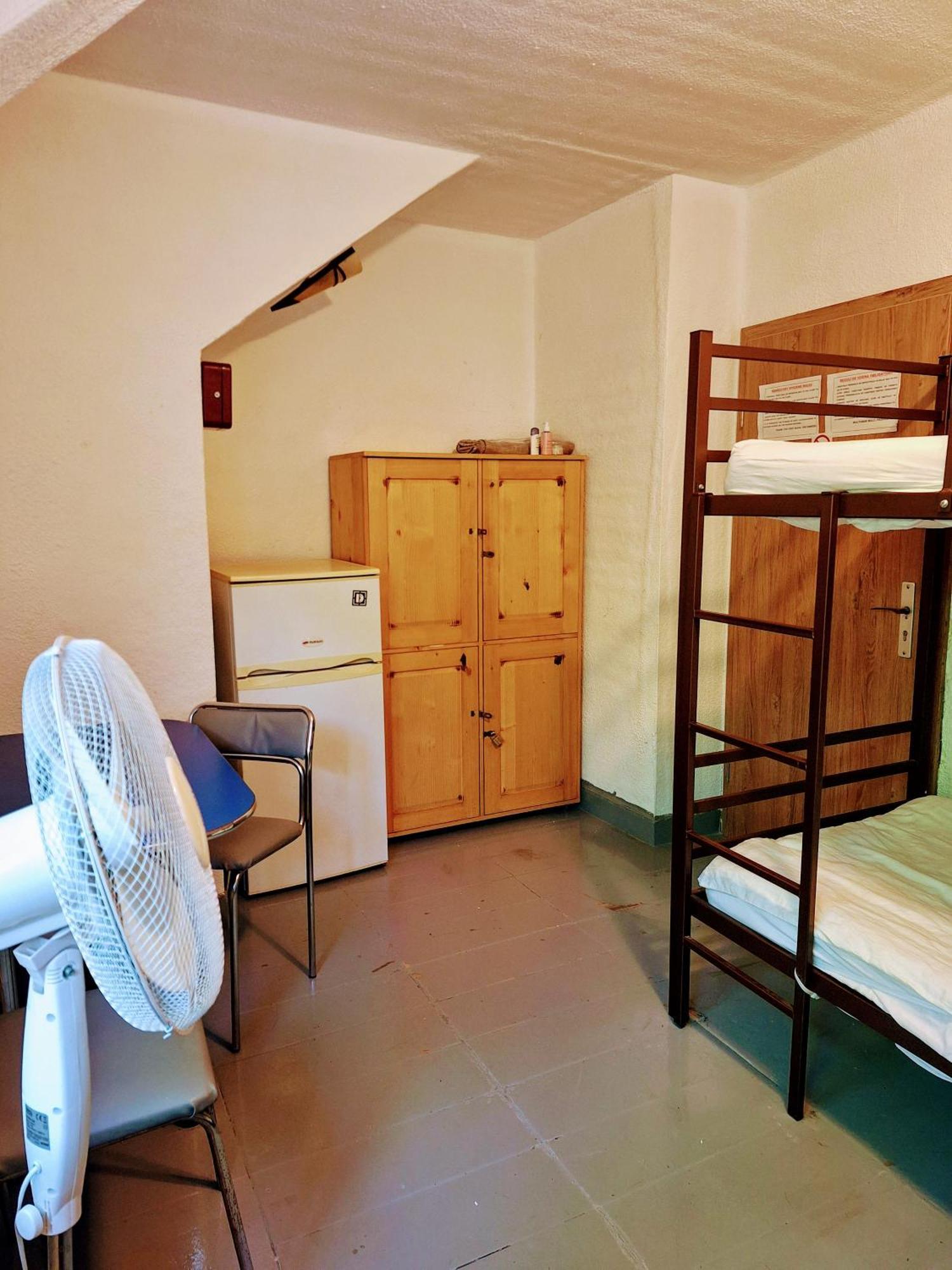 Downtown Hostel Брашов Екстериор снимка