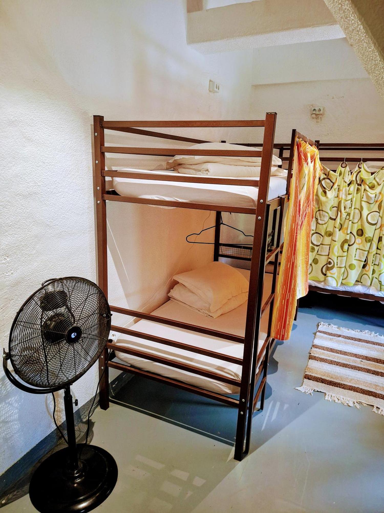 Downtown Hostel Брашов Екстериор снимка